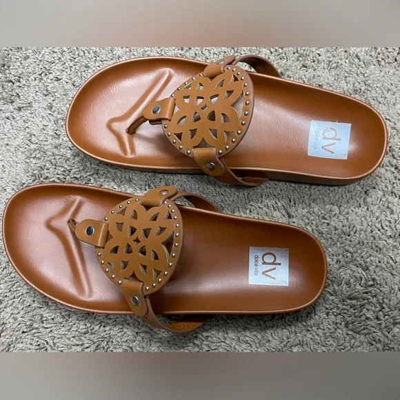 🤎DV by Dolce Vita • brown laser cut slip on sandal • 7 - Picture 3 of 8